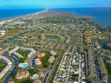 Rare opportunity just 1/2 mile from the beach! This updated 1 - photo 30