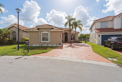 Welcome to highly sought-after La Costa in the Mission Bay - photo 2