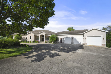 Premier Lake Home with Panoramic Views - photo 4