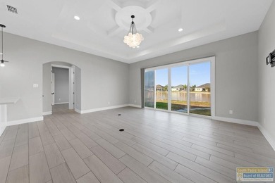 Perfectly located four bedroom, 3 bath custom home located in - photo 11