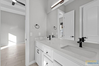 Perfectly located four bedroom, 3 bath custom home located in - photo 15