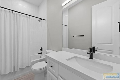 Perfectly located four bedroom, 3 bath custom home located in - photo 20