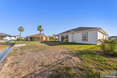 Perfectly located four bedroom, 3 bath custom home located in - photo 29