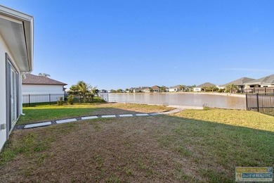 Perfectly located four bedroom, 3 bath custom home located in - photo 31