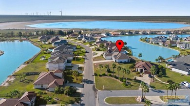 Perfectly located four bedroom, 3 bath custom home located in - photo 33