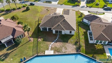 Perfectly located four bedroom, 3 bath custom home located in - photo 34