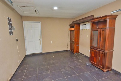 Located in the desirable Sandhill Crossing neighborhood, this - photo 36