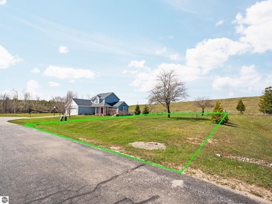 Nice buildable lot at the end of a cul-de-sac in Applewood - photo 3