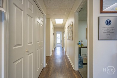 Rare opportunity to acquire up to 4,214 square feet of office - photo 8
