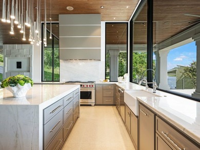 A rare opportunity to own a brand-new, fully furnished Paul - photo 29