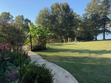 Lanan Waterfront Home in Brandon Estates Subdivision. This - photo 34