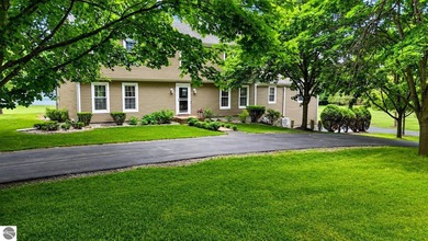 Set on over 9.5 beautifully maintained acres, this exceptional - photo 5