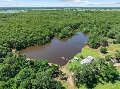 (private lake, pond, creek) Home For Sale in Powderly Texas