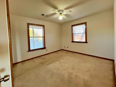 Beautiful riverfront property featuring a spacious 3-bedroom - photo 12