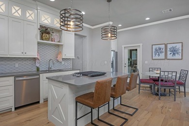 Welcome to this exceptional 6 bedroom, 6 bath residence designed - photo 15