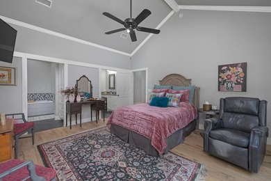 Welcome to this exceptional 6 bedroom, 6 bath residence designed - photo 17
