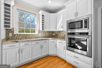 Welcome to this beautifully updated home built by Huddleston - photo 19