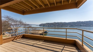Cove location with sweeping main channel views makes this - photo 34