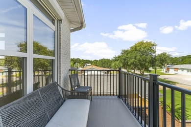 Coastal elegance just steps from the Gulf! 407 Petrel Ave blends - photo 38