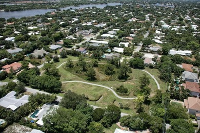 Nestled on a quiet cul-de-sac in the highly coveted Lake Ida - photo 38