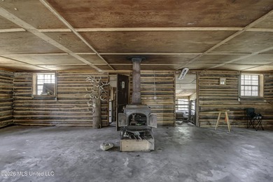 Located just outside of Port Gibson, this 44.16+/- surveyed acre - photo 7