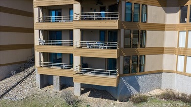 Cove location with sweeping main channel views makes this - photo 48