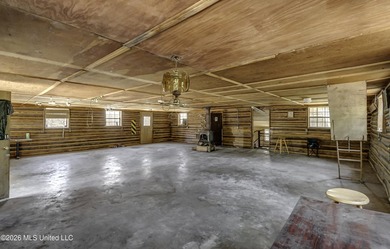 Located just outside of Port Gibson, this 44.16+/- surveyed acre - photo 9