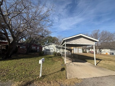 Great opportunity for buyers or investors to renovate, improve - photo 4