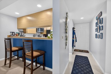 CHARMING AND SPACIOUS 2/2 PENTHOUSE UNIT WITH 2 OPEN BALCONIES - photo 6