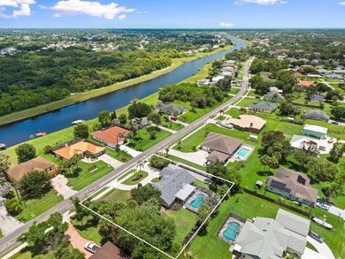 Welcome to this stunning, fully renovated 4-bedroom, 2-bath - photo 4