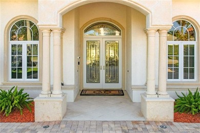Hobe Sound Golf Club *Hidden Gem* on 8th Fairway. Rare 4BR/4BA - photo 14