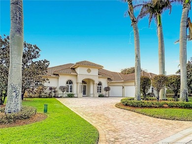 Hobe Sound Golf Club *Hidden Gem* on 8th Fairway. Rare 4BR/4BA - photo 16