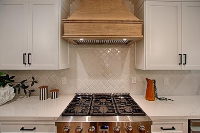 This is a dream home... newly constructed 2,626 sf., 4 bedroom - photo 8