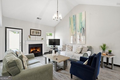 Welcome to this beautiful home located in the prestigious Mirror - photo 11