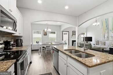 Welcome to this beautiful home located in the prestigious Mirror - photo 15