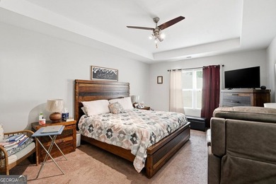 Welcome to this beautiful home located in the prestigious Mirror - photo 18