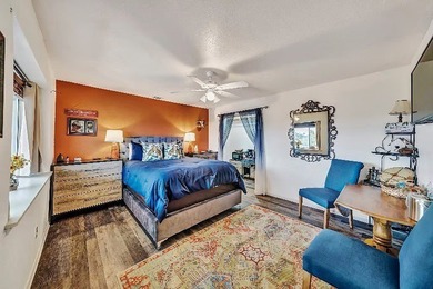 Turn-Key Texas Hill Country Hospitality Retreat! Blue Dove Inn & - photo 19
