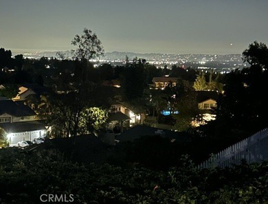 Come see this beautiful home, with incredible city and mountain - photo 29