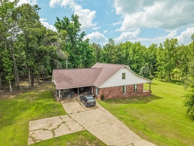Country Living on +/-18 Acres - Beautiful Farmhouse, Privacy & - photo 2