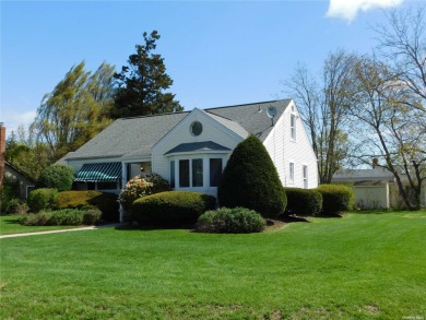 Lake Home Off Market in South Jamesport, New York