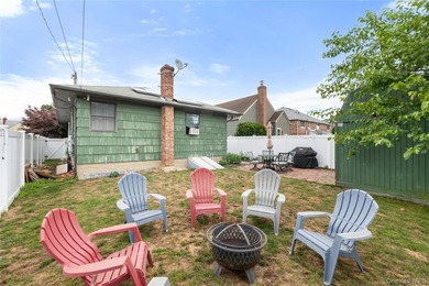 Beautifully maintained 3-bedroom, 1-bath ranch offering easy - photo 16