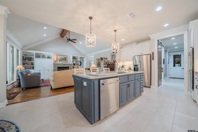 Stunning waterfront custom home in prestigious Royal Oaks - photo 17