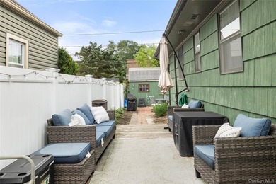 Beautifully maintained 3-bedroom, 1-bath ranch offering easy - photo 17
