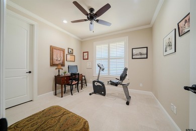Stunning waterfront custom home in prestigious Royal Oaks - photo 31