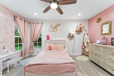 Welcome to this beautifully updated 4-bedroom, 3-bathroom home - photo 45