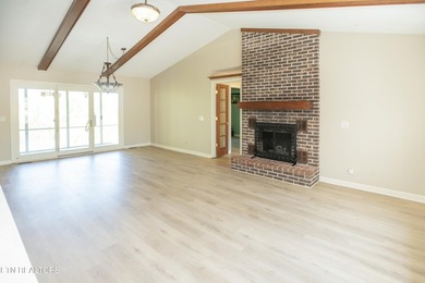 Enjoy breathtaking mountain views from all primary living areas - photo 6