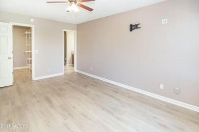 Enjoy breathtaking mountain views from all primary living areas - photo 10
