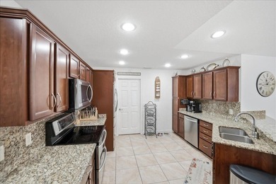 RARE Find! 3 Bedrooms/2 Baths! Spacious living area for you and - photo 4