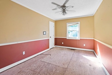 Bring your vision to life with this lakefront 3-bedroom, 2-bath - photo 12