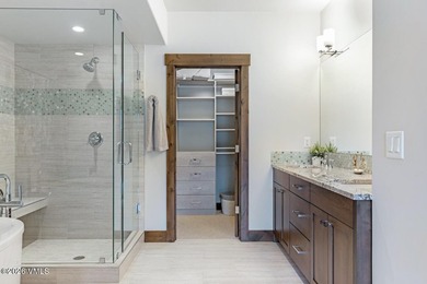 Welcome to an exceptional mountain retreat in Singletree, where - photo 20